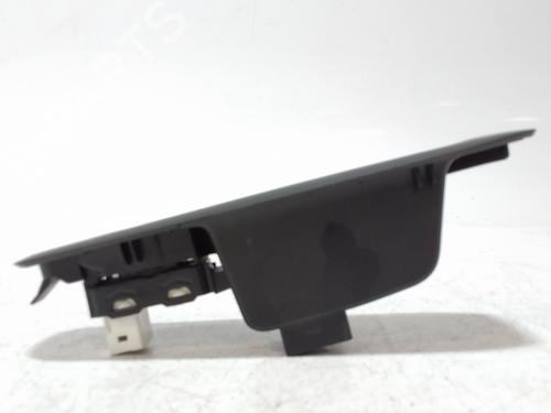 Left rear window switch PEUGEOT 308 II (LB_, LP_, LW_, LH_, L3_) 1.6 HDi / BlueHDi 115 | BP29984702I29 