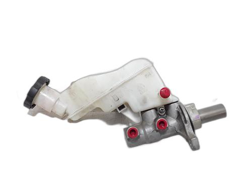 Hovedbremsecylinder KIA CARENS IV 1.7 CRDi (116 hp) 31604556