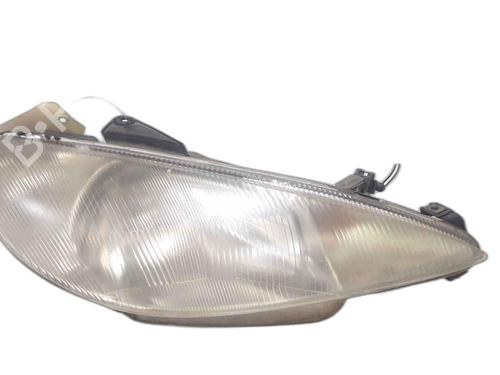 Used Right headlight PEUGEOT 206 Van 1.9 D (69 hp) 25182645