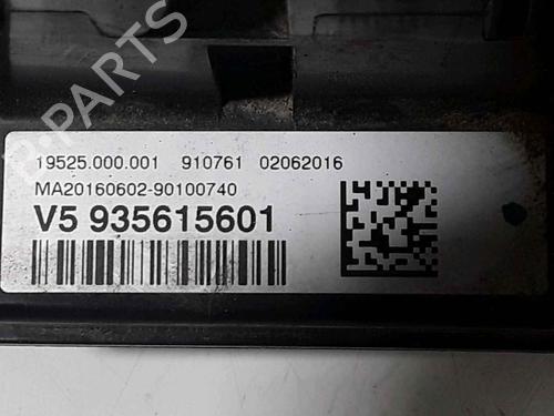 Fuse box BMW 1 (F20) 118 d | BP25179398E1 