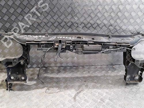 Used Crossmember RENAULT MEGANE II Estate (KM0/1_) 2.0 dCi (150 hp) 25167191
