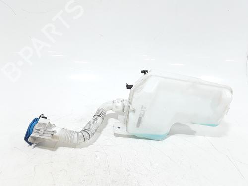 Used Windscreen washer tank AUDI A3 Sportback (8YA, 8YF) 35 TFSI Mild Hybrid (150 hp) 25202197