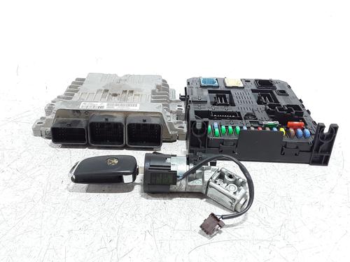 electronic-module-peugeot-5008-0u_-0e_-2009-2010-2011-2012-2013-2014-2015-2016-2017-32260408 main image