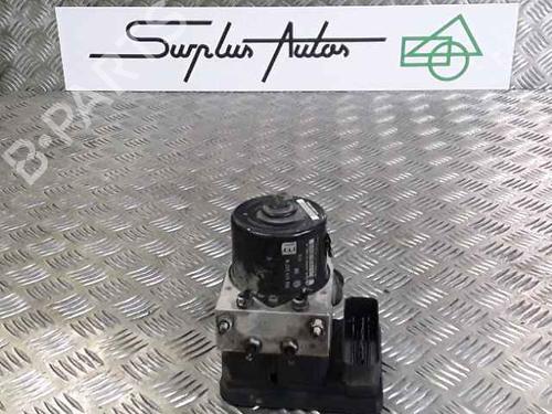 Used ABS pump VW GOLF V (1K1) [2003-2010]  25765261