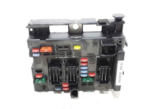 Used Fuse box PEUGEOT 206+ (2L_, 2M_) 1.4 HDi eco 70 (68 hp) 25178171