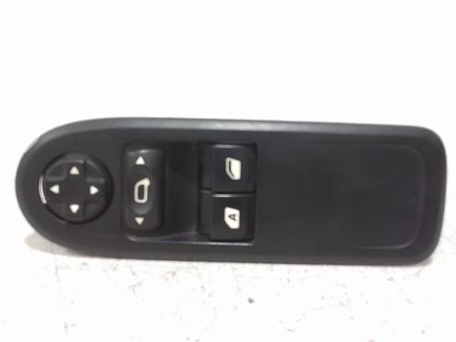 Used Switch Switch CITROËN C3 II (SC_) 1.4 HDi 70 (SC8HZC, SC8HR0, SC8HP4) (68 hp) 33187465 33187465