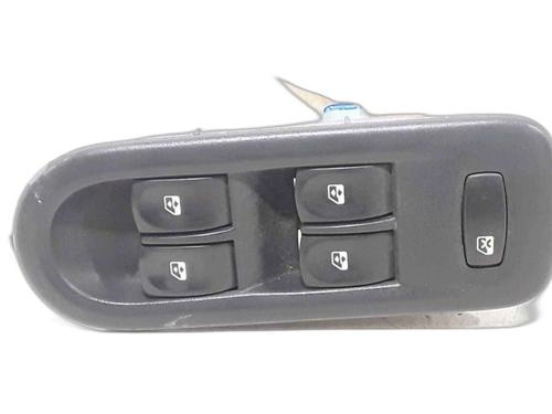 Used Switch RENAULT CLIO III (BR0/1, CR0/1) 1.5 dCi (BR0H, CR0H, CR1S, BR1S) (106 hp) 25186147