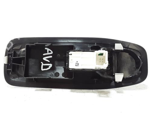 Right front window switch PEUGEOT 208 I (CA_, CC_) 1.2 PureTech 82 | BP29055218I26