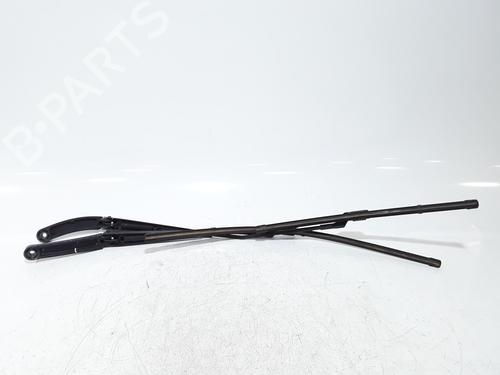 Used Front windshield wiper arm VW POLO VI (AW1, BZ1, AE1) 1.0 (65 hp) 28363958