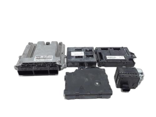 Used Electronic module RENAULT CLIO IV (BH_) 1.5 dCi 90 (90 hp) 30915654