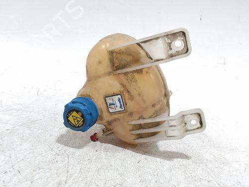 expansion-tank-alfa-romeo-mito-955_-2008-2009-2010-2011-2012-2013-2014-2015-2016-2017-2018-32739117 main image