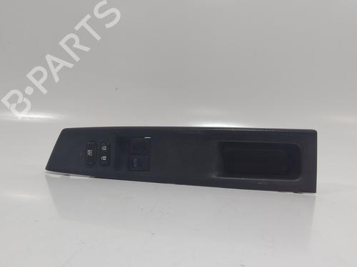 Kombi Kontakt / Stilkkontakt Kombi Kontakt / Stilkkontakt TOYOTA YARIS (_P13_) 1.5 Hybrid (NHP130_, NHP130) (101 hp) 33892245 33892245