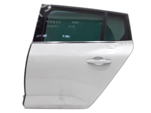 left-rear-door-renault-megane-iv-grandtour-k9amn_-2016-32158509 main image