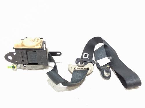 Used Front left seatbelt NISSAN MICRA IV (K13K, K13KK) 1.2 (80 hp) 31663927