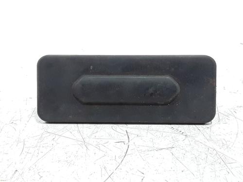 switch-renault-megane-iv-grandtour-k9amn_-2016-32260446 main image