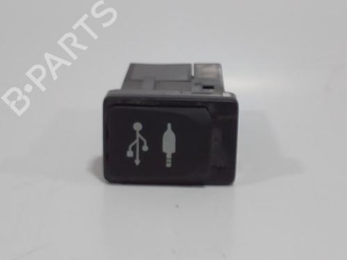 Outra Outra TOYOTA AURIS (_E18_) 1.8 Hybrid (ZWE186_, ZWE186R) (136 hp) 33892359 33892359