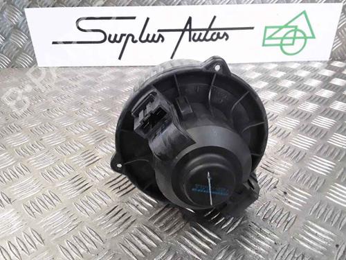 Heater blower motor LAND ROVER DISCOVERY IV (L319) 2.7 TD 4x4 | BP25184981M62 
