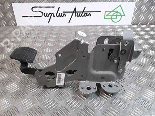 Used Break pedal RENAULT SCÉNIC III (JZ0/1_) 1.5 dCi (110 hp) 25190397
