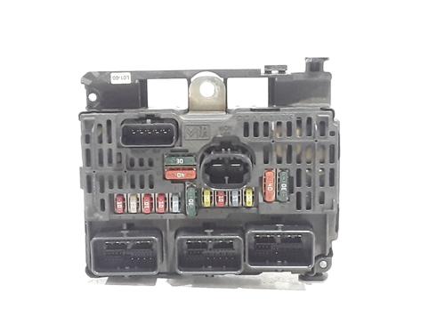 Used Fuse box Fuse box 37225245 37225245