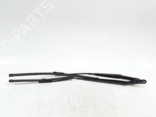 Used Front windshield wiper arm RENAULT MEGANE CC (EZ0/1_) 1.5 dCi (EZ09, EZ1G, EZ0D, EZ14) (110 hp) 31366182