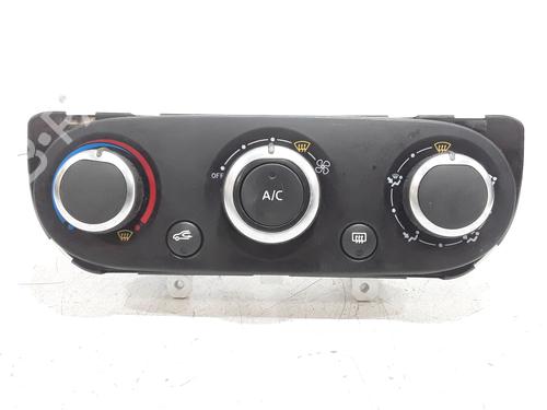 climate-control-renault-clio-iv-bh_-2012-2013-2014-2015-2016-2017-2018-2019-2020-2021-40283737 main image