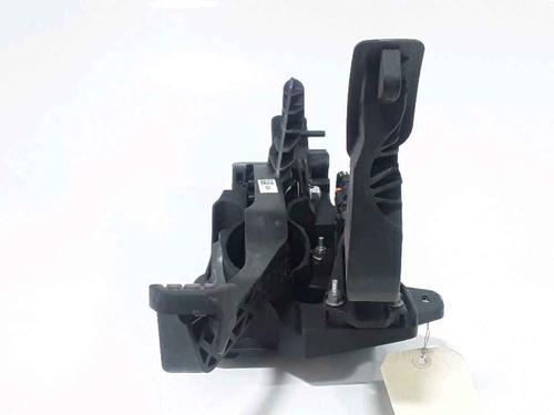 Used Pedal PEUGEOT 2008 II (UD_, US_, UY_, UJ_, UR_, UC_) 1.2 PureTech 130 (USHNS, URHNS) (130 hp) 25190371