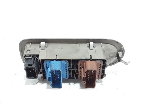 Switch RENAULT CLIO III (BR0/1, CR0/1) 1.5 dCi (BR17, CR17) | BP27709698I30 