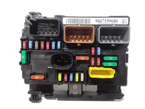 Used Fuse box CITROËN C3 Picasso (SH_) 1.6 HDI 90 (92 hp) 28363898
