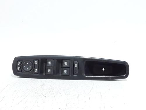 Kombi Kontakt / Stilkkontakt Kombi Kontakt / Stilkkontakt RENAULT SCÉNIC III (JZ0/1_) 1.4 16V (JZ0F, JZ1V) (131 hp) 37478868 37478868
