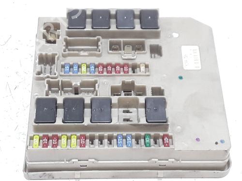 Fuse box RENAULT CLIO III (BR0/1, CR0/1) 1.5 dCi (BR17, CR17) | BP29413858E1 