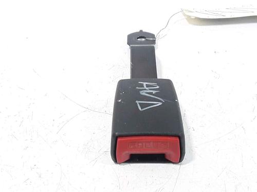 Used Seat buckle RENAULT CLIO III (BR0/1, CR0/1) 1.5 dCi (BR17, CR17) (86 hp) 25162326