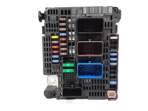 Used Fuse box PEUGEOT 308 SW II (LC_, LJ_, LR_, LX_, L4_) 2.0 BlueHDi 150 (150 hp) 29015339