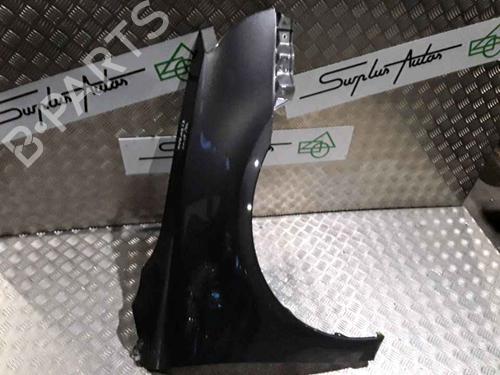 Used Right front fenders TOYOTA AVENSIS (_T25_) 2.0 D-4D (ADT250_, ADT250R) (126 hp) 25182355