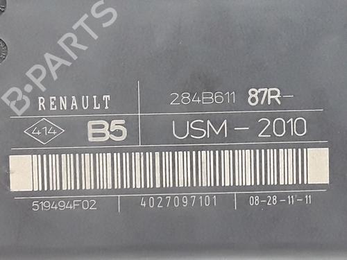 Fuse box RENAULT LAGUNA III (BT0/1) 1.5 dCi (BT00, BT0A, BT0T, BT1J) | BP32307509E1 - Image 2