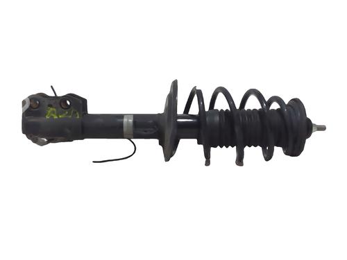 Used Right front shock absorber Right front shock absorber TOYOTA YARIS (_P13_) 1.5 Hybrid (NHP130_, NHP130) (101 hp) 34332218 34332218