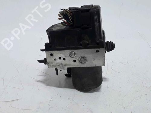 Used ABS pump TOYOTA AVENSIS (_T25_) 2.0 D-4D (ADT250_, ADT250R) (126 hp) 25165422