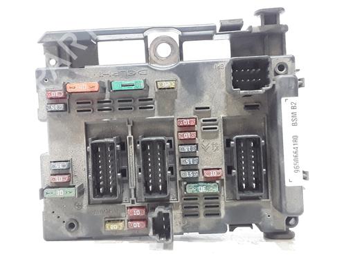 Used Fuse box PEUGEOT 307 (3A/C) 2.0 HDi 90 (90 hp) 27289361