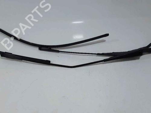 Used Front windshield wiper arm OPEL CORSA D (S07) 1.3 CDTI (L08, L68) (75 hp) 25202817