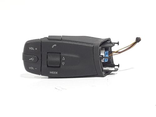 Comutador Comutador SEAT IBIZA IV (6J5, 6P1) 1.6 TDI (90 hp) 33892276 33892276