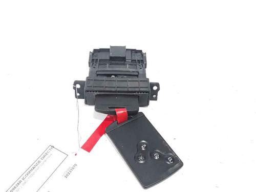 Used Card reader RENAULT KOLEOS I (HY_) 2.0 dCi 4x4 (HY0K) (150 hp) 25159214