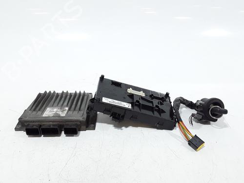 Used Engine control unit (ECU) RENAULT CLIO II (BB_, CB_) 1.5 dCi (B/CB07) (65 hp) 25195508