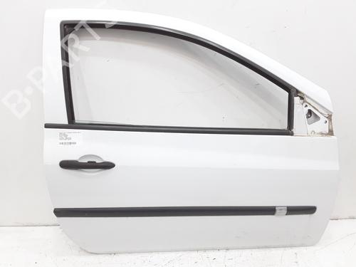 Used Right front door RENAULT CLIO III (BR0/1, CR0/1) 1.5 dCi (C/BR0G, C/BR1G) (68 hp) 25193776