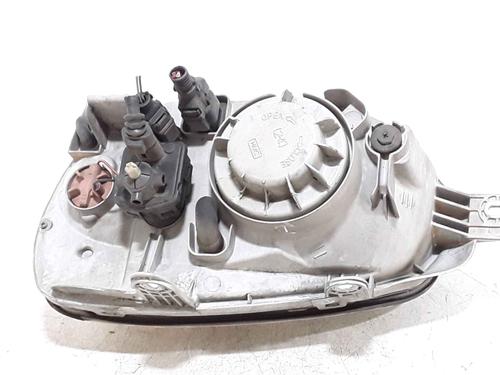 Right headlight HYUNDAI SANTA FÉ I (SM) 2.0 CRDi 4x4 | BP25182325C29 