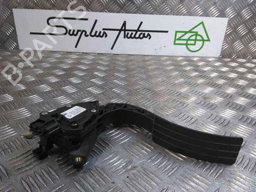 Pédale RENAULT CLIO IV (BH_) 1.5 dCi 90 (90 hp) 25181157