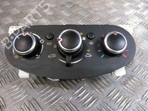 Climate control RENAULT TWINGO III (BCM_, BCA_) 1.0 SCe 70 | BP25169577I5 