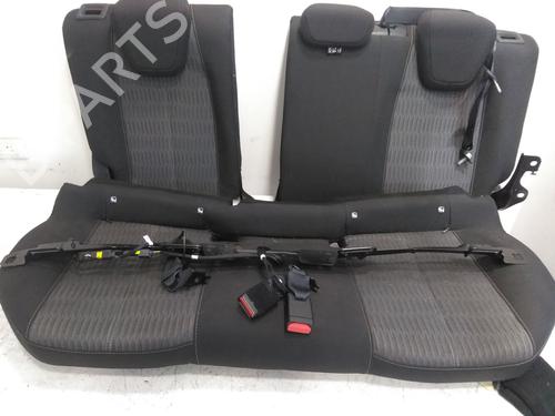 Siège arrière OPEL CORSA F (P2JO) 1.5 (68) (102 hp) 32037147