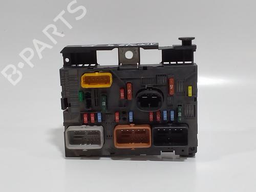 Sikringsdåse Sikringsdåse PEUGEOT 207 (WA_, WC_) 1.4 HDi (68 hp) 33917748 33917748