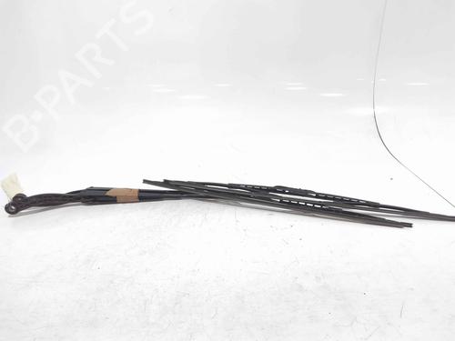 Used Front windshield wiper arm PEUGEOT 307 (3A/C) 2.0 HDi 90 (90 hp) 25202571
