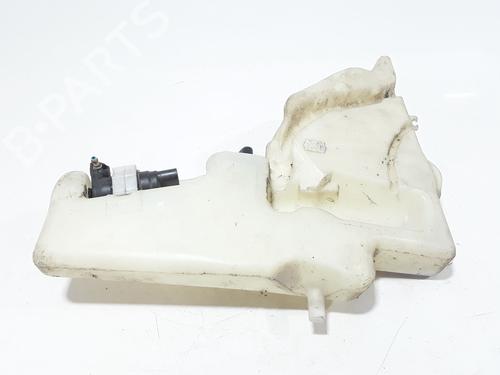 Used Windscreen washer tank AUDI A4 B8 Avant (8K5) 2.0 TDI (143 hp) 25202107