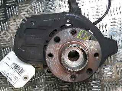 Achsschenkel links vorne für OPEL MERIVA A MPV (X03) 1.6 16V (E75) (100 hp) 30521306